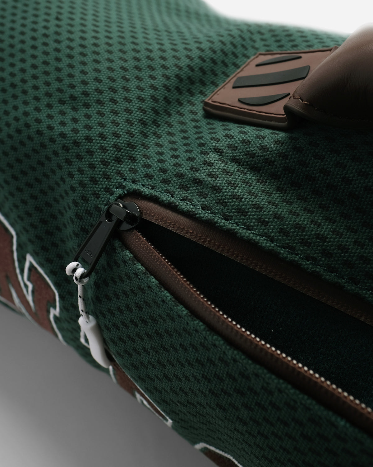 Students x Hiroki Collegiate Sunday Golf Bag